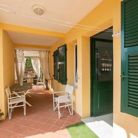 With 3 Bedrooms In With Enclosed Garden And Wifi 100 M From The Beach Appartement *