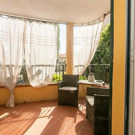 With 3 Bedrooms In With Enclosed Garden And Wifi 100 M From The Beach Appartement Alassio